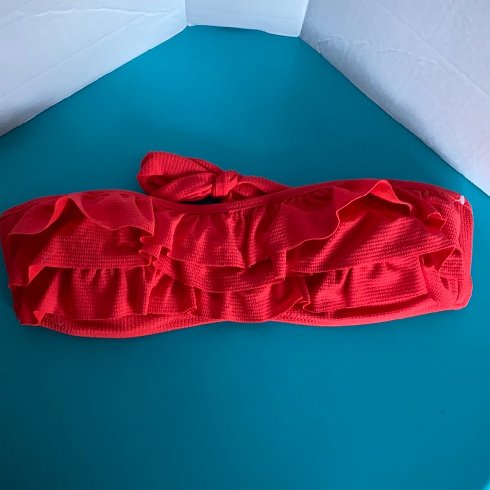 NWT Jessica Simpson Solid Ruffle Bandeau Bikini Top